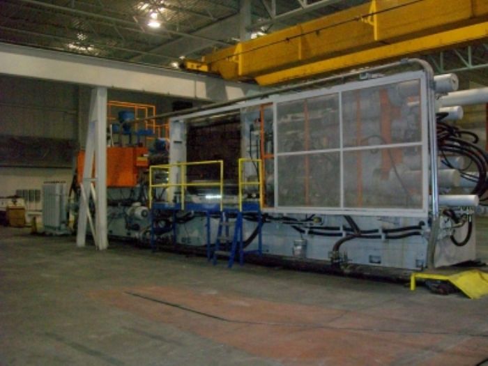 2035 Ton, 389 Oz. MIR Maquina de Inyeccion '95 - 2035 Ton, 389 Oz. MIR Maquina de Inyeccion '95