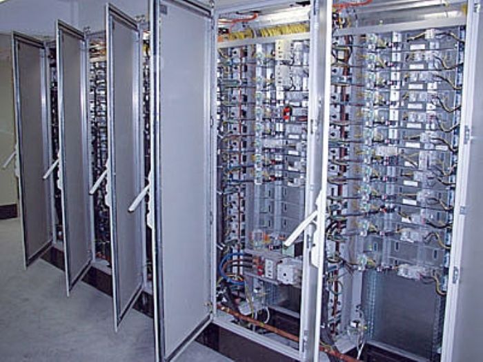 CCMs y Tableros de Distribución y Control, Subestaciones