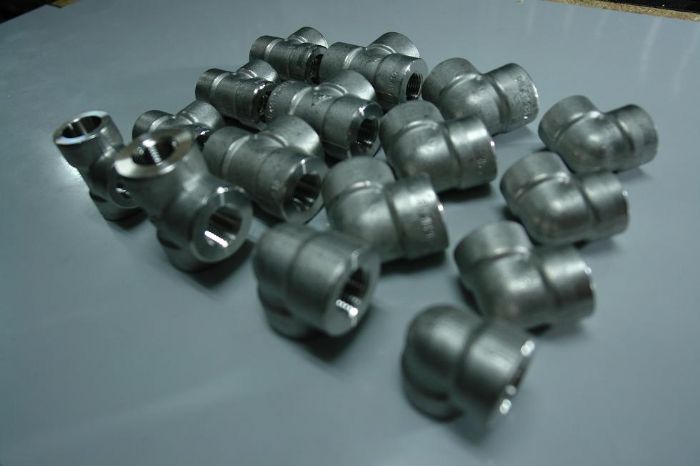 Conexión Roscada y Soldable a Caja (S.W.) #3000 - 