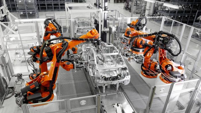 ROBOTS INDUSTRIALES - KUKA