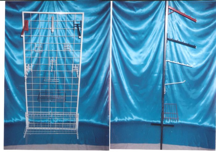 EXHIBIDORES PARA ROPA  # REJA PISO  # CASCADA - 