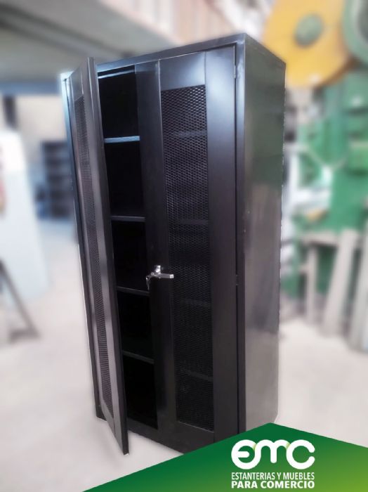GABINETE PUERTAS DE REJILLA - EMC