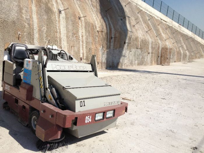 Limpieza de estacionamientos y bodegas. - sercoring