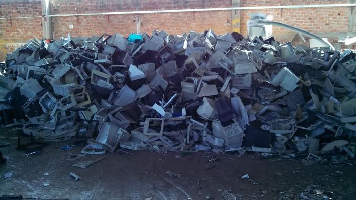 CARCASA DE COMPUTADORA - 