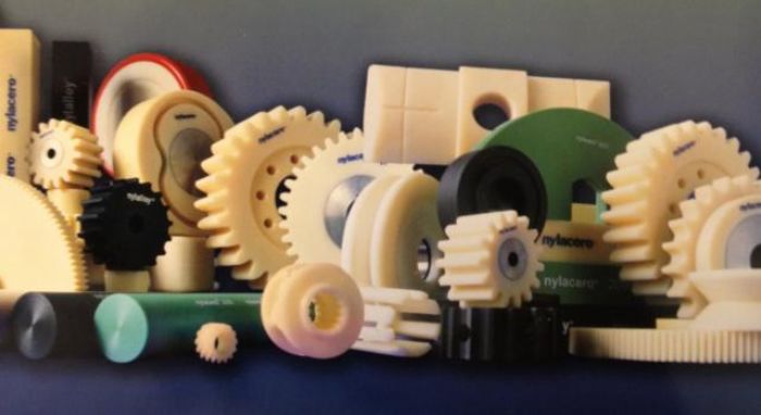 PLASTICOS INDUSTRIALES - Nylacero