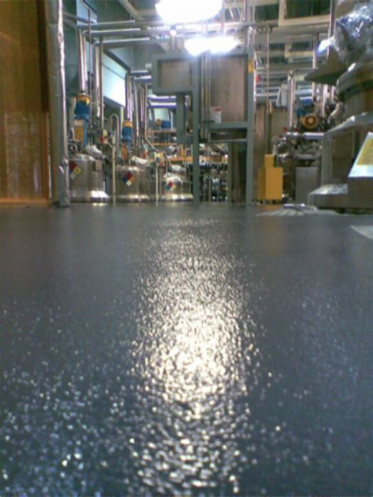 Pisos Antiderrapantes - Flowcrete, Gragon, Sherwin Williams, Verdia, Sika