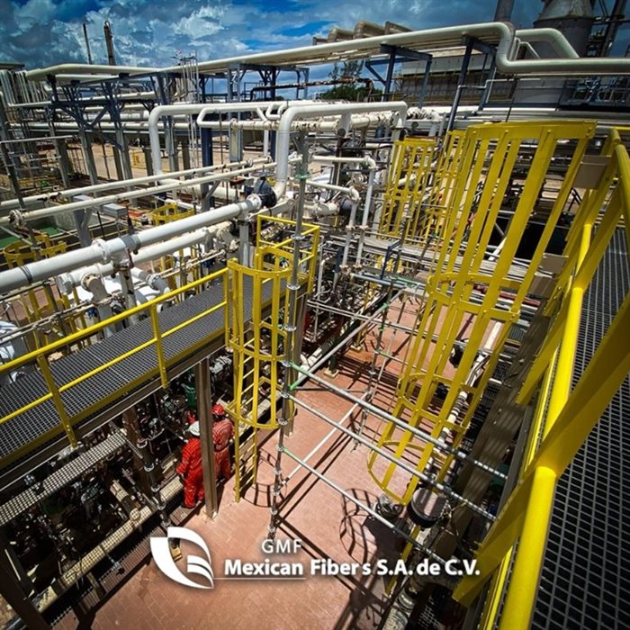 TRABAJO EN ALTURAS Y USO DE ESCALERAS - MEXICAN FIBERS