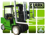 MONTACARGAS CON ADITAMENTO PARA DOBLE TARIMA DE 600LBS