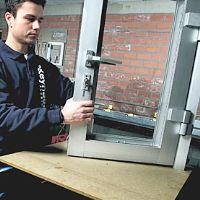 MANTENIMIENTO A COMPRESORES Y SECADORES  DE AIRE