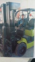 Monta Carga marca Clark