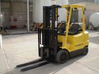 Montacargas Hyster 5,000 lbs